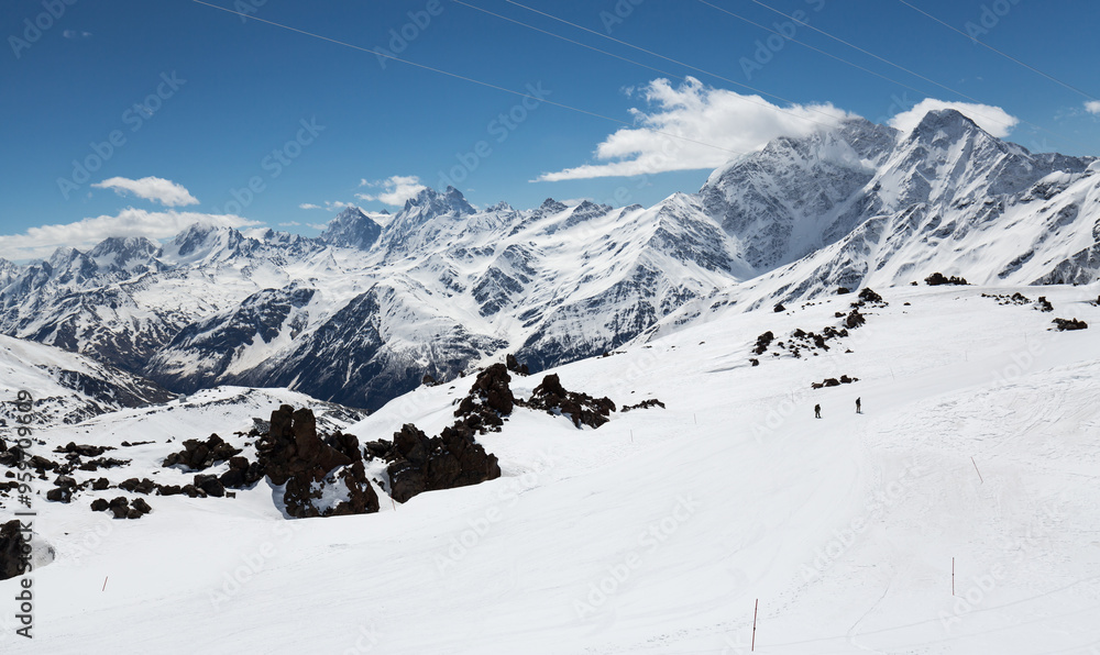 Obraz premium Panoramic view of the Caucasus mountains