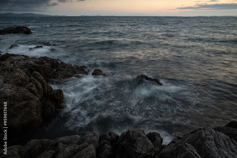美しい夕暮れの海岸 美しい夕暮れの海岸