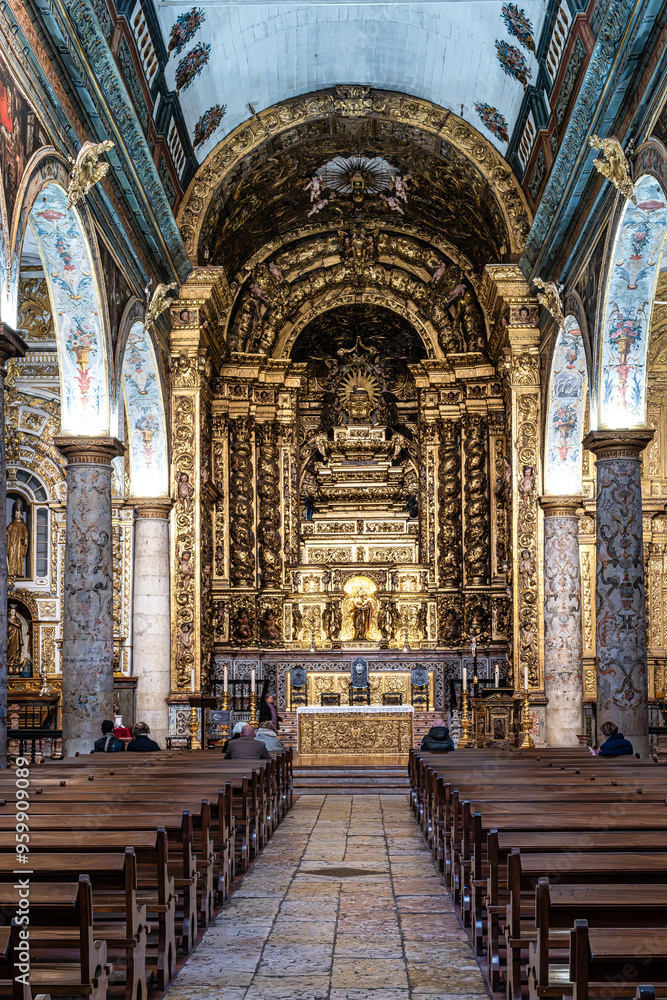 Interior of Igreja de Santa Maria Graca, Se de Setubal. Main Church of Setubal, Portugal, founded in the XIII century Interior of Igreja de Santa Maria Graca, Se de Setubal. Main Church of Setubal, Portugal, founded in the XIII century