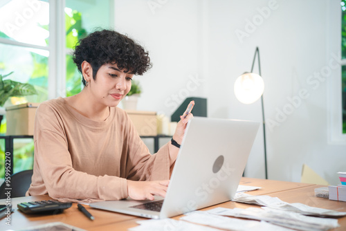 Modern Businesswoman Workin...