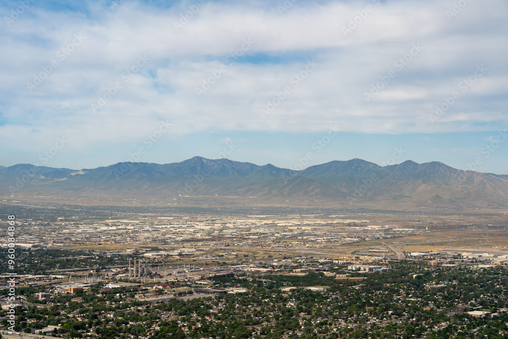 Obraz premium Sunny views of the Salt Lake Valley and Wasatch Range from atop Ensign Peak.