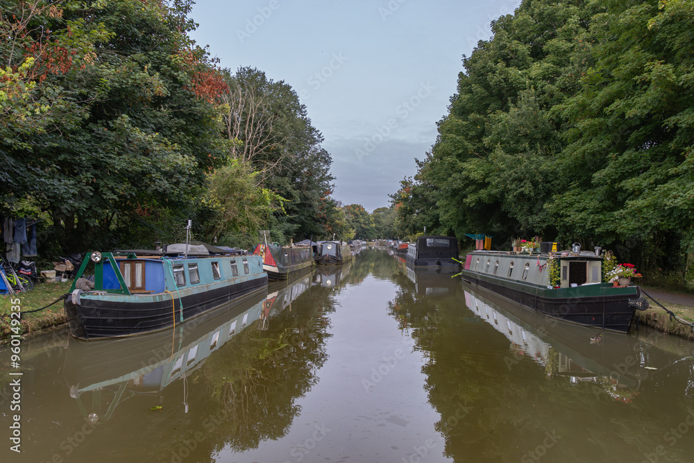 Fototapeta premium Living on the canal in England