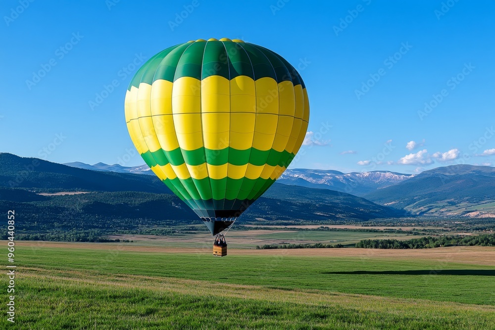 Obraz premium Deflated balloon, soft landing, gentle descent mirrors the slow winding down of excitement as life returns to its usual pace