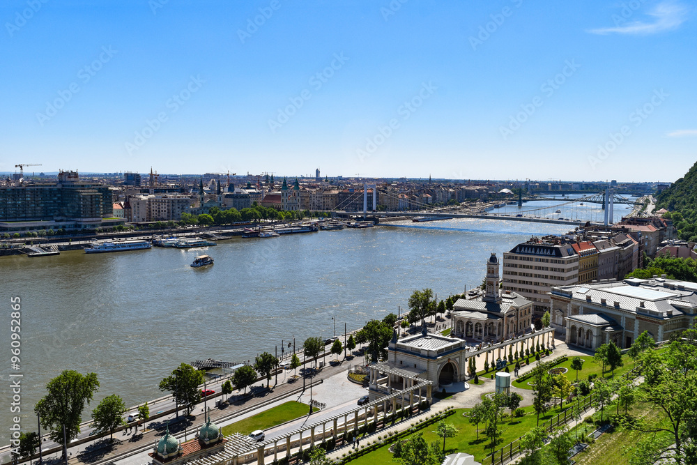 Obraz premium ブダ王宮から眺めるブダペスト市街