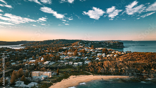 Fotografie A breathtaking aerial view of Mona Vale Beach in the Northern Beaches of NSW, Sydney, Australia, captured in stunning 4K resolution