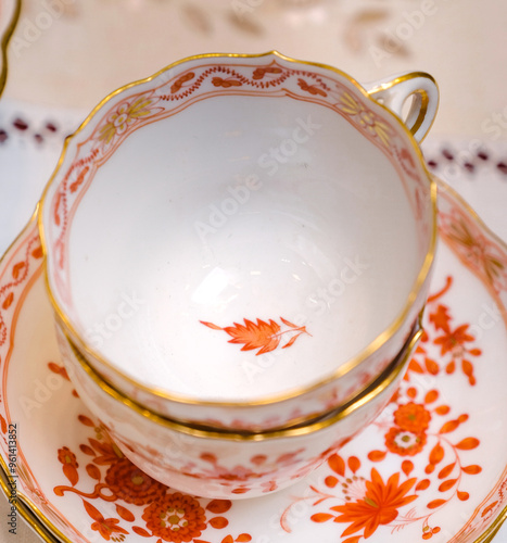 MEISSEN 1710 Germany Porcelain Tea Set with 24 carat gold plating, delicate and elegant painting 