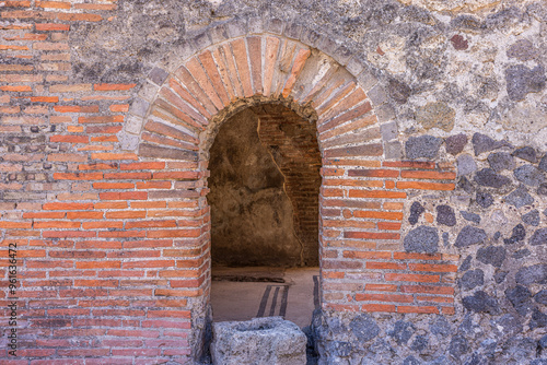 Innenansicht eines der Häuser in Pompeji  antike Stadt in Kampanien, Italien, photo