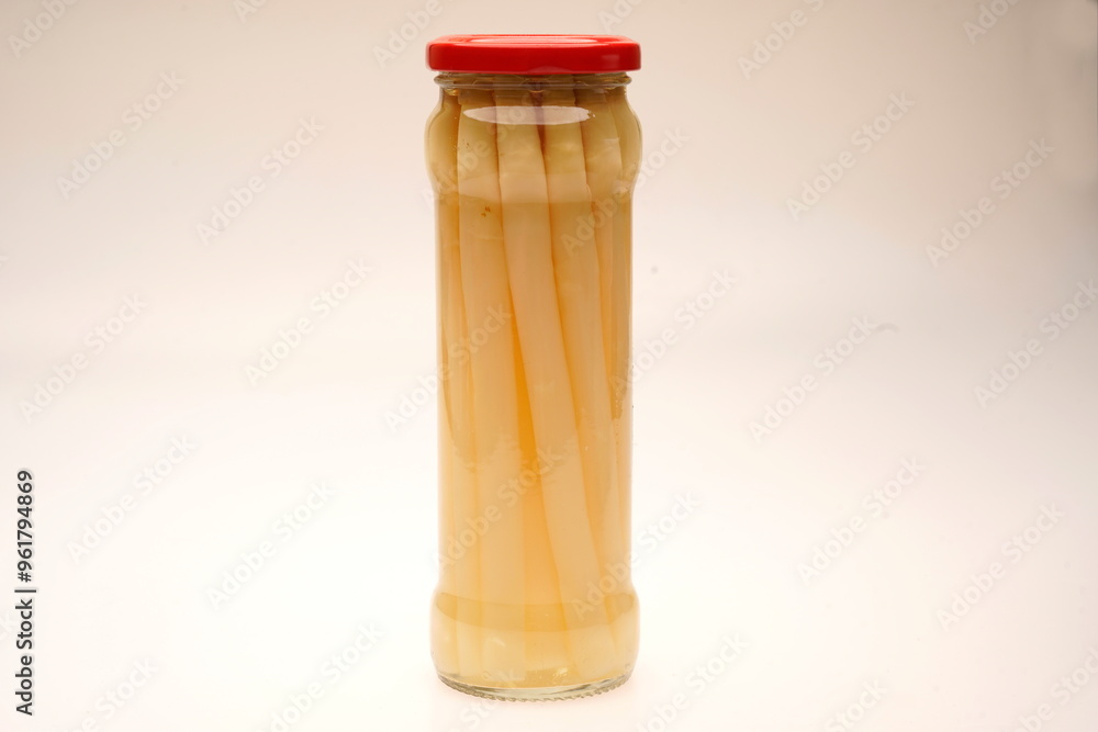 Stangenspargel im Glas