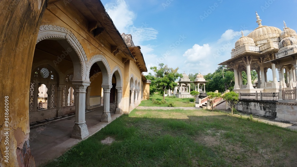 Fototapeta premium Maharaniyon Ki Chhatriyan, the archaeological site features traditional funeral monuments honoring royal women of the past.