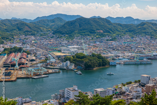 千光寺公園からの眺め。尾道水道と尾道の町並み(広島県尾道市)