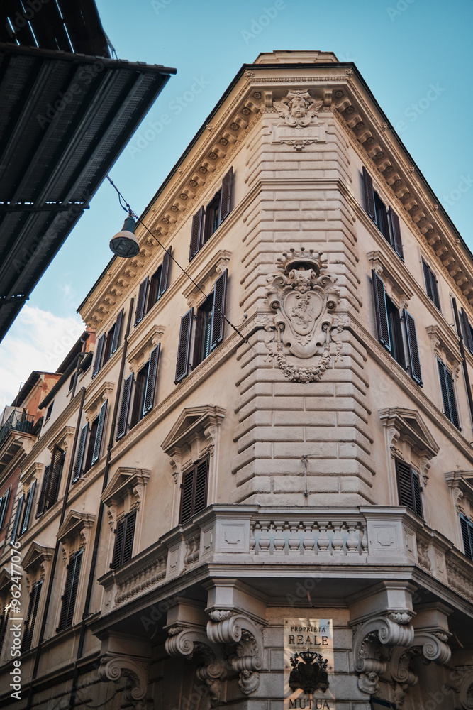Fototapeta premium The streets of Rome at sunset
