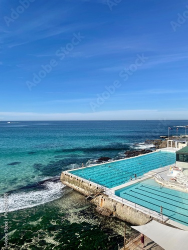 Cuadro en lienzo Bondi Icebergs