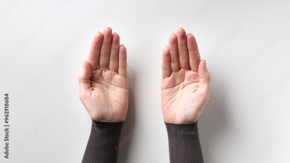 Obraz premium person holding hands