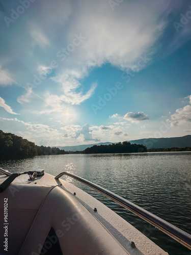 Tennessee Lake Life