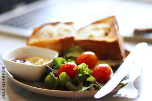 salad with cheese and tomatoes