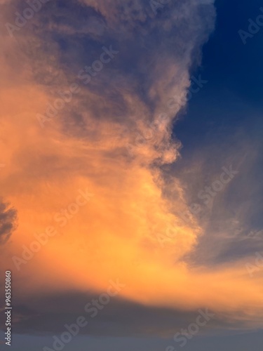 "Serene Yellowish Sky and Cloud Photography: Captivating Sunset and Atmospheric Beauty"