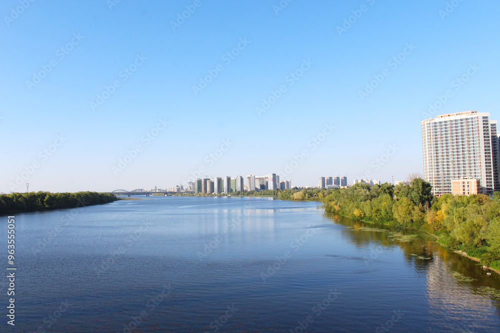 Obraz premium panorama, a beautiful view of the Dnipro River and Kyiv, the city of Ukraine