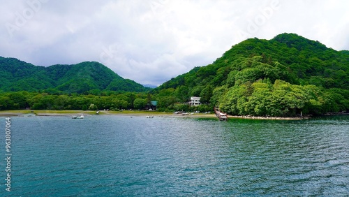 栃木県日光市の遊覧船から見た中禅寺湖の風景 photo