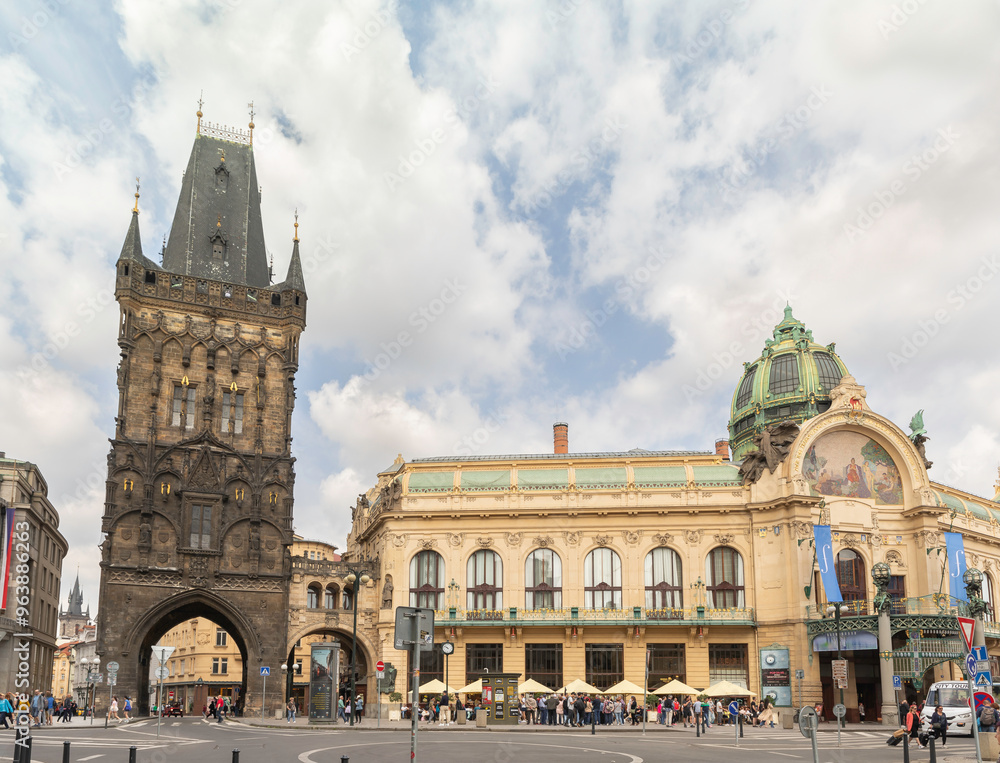 Fototapeta premium Square in front of Dust Gate Tower and the Second World War Museum in old part of Prague in the Czech Republic