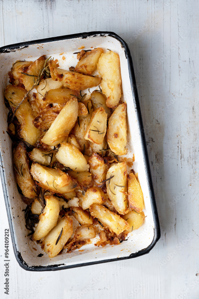 crispy roasted potato wedges