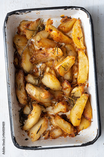 Obraz na płótnie crispy roasted potato wedges w salonie