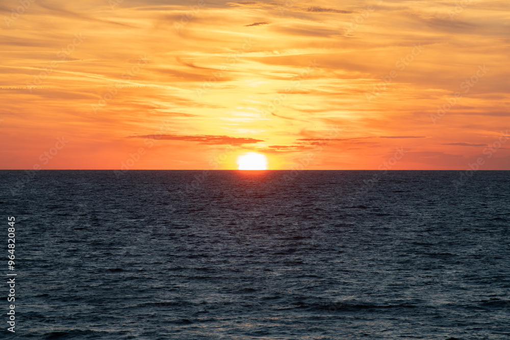 Naklejka premium Zachód słońca nad Morzem Bałtyckim. Polska