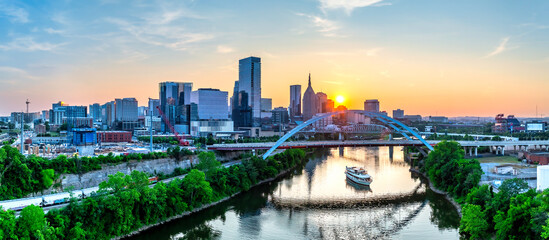 Nashville Tennessee skyline