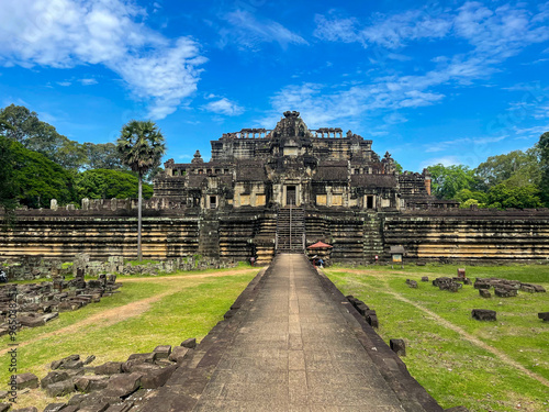 Magnificent Ancient Cambodian Temple in Angkor Wat Surrounded by a Vibrant Landscape