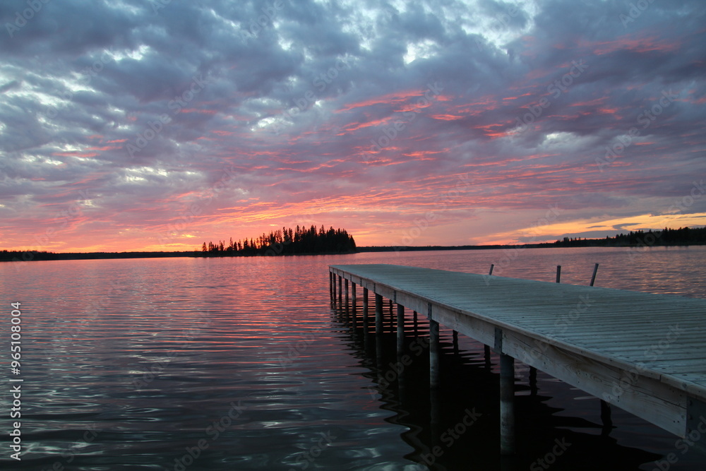 Obraz premium Dock At Sunset, Elk Island National Park, Alberta