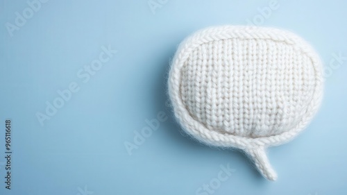 Bubble speech made of knitted yarn, cozy and warm feel, bubble speech, handmade communication concept