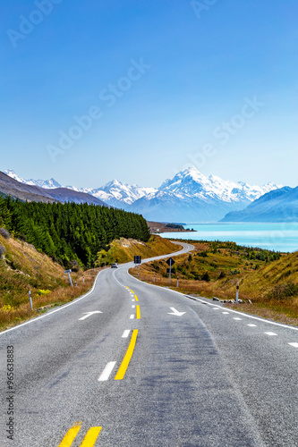 Mount Cook with Lake Pukaki, Canterbury, South Island, New Zealand, Oceania.