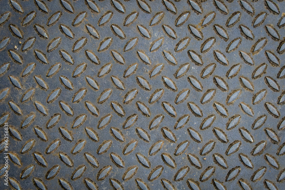 Aluminium dark list with rhombus shapes Aluminium dark list with rhombus shapes