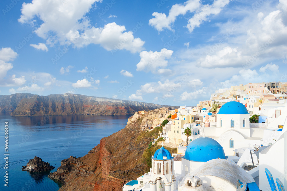 Obraz premium famous blue domes and volcano caldera with sea landscape, beautiful details of Santorini island, Greece