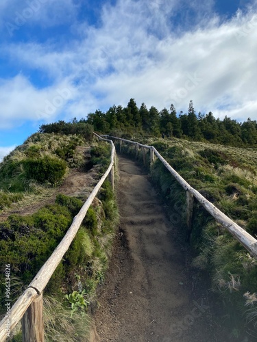 Hiking into the sky 