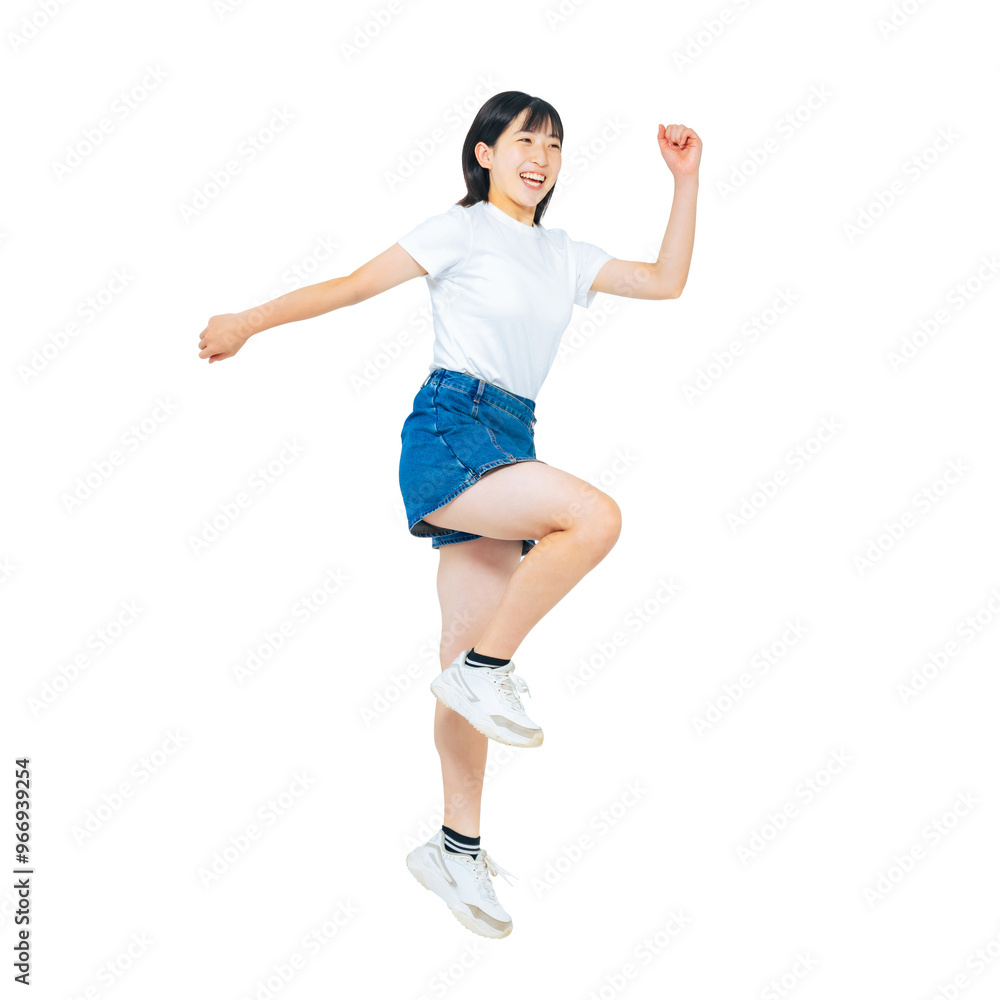 元気にジャンプする女の子 手作業で精密に切り抜いた背景透過全身写真PNG 元気にジャンプする女の子 手作業で精密に切り抜いた背景透過全身写真PNG