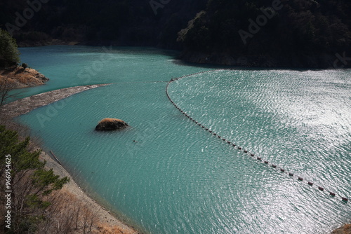 ダム湖