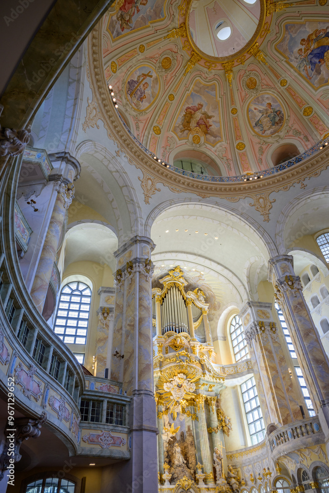 Obraz premium Interior of the Frauenkirche Church of Our Lady Lutheran church in Dresden, Saxony, Germany