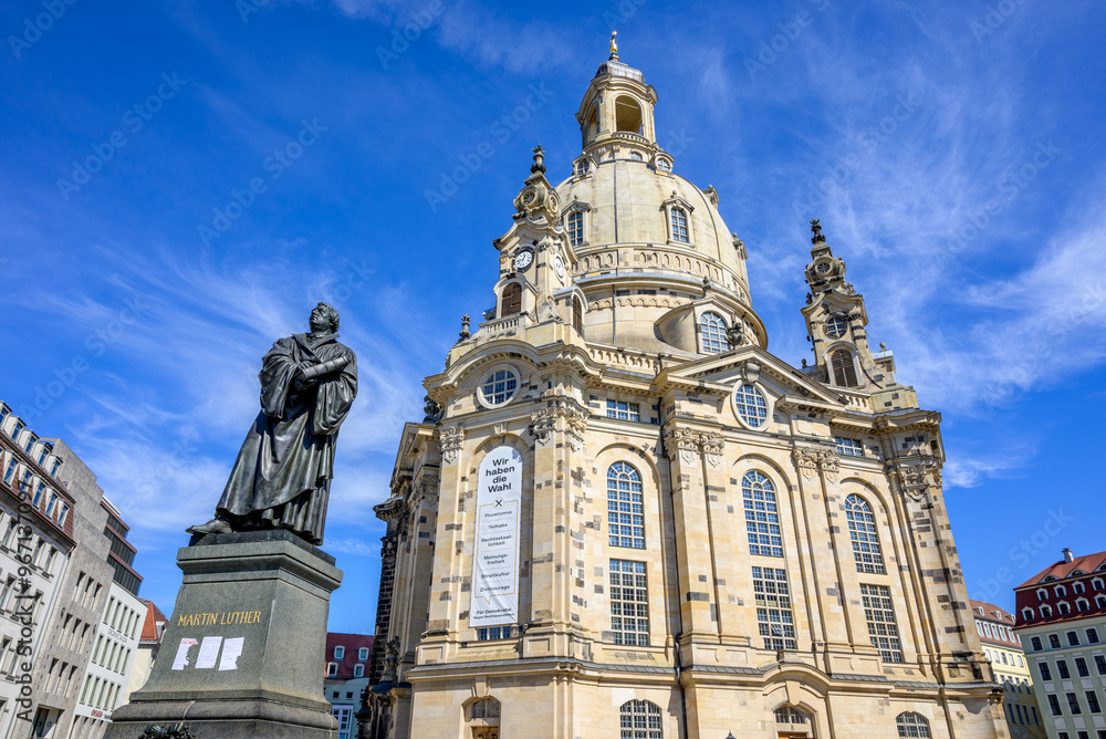 Obraz premium Frauenkirche Church of Our Lady Lutheran church on the Neumarkt square in Dresden, Saxony, Germany