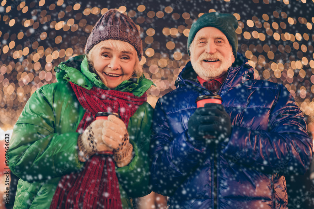 Φωτογραφία Photo two people married retired dream couple man woman enjoy x-mas christmas sp