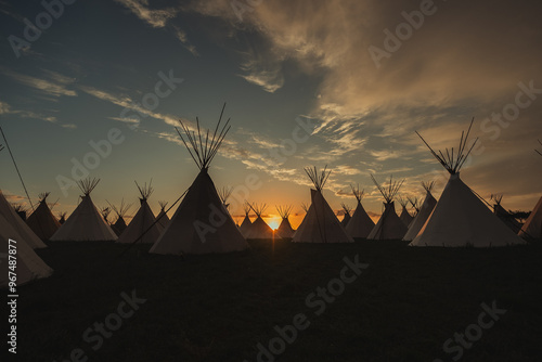 Tipi zum Sonnenuntergang 9