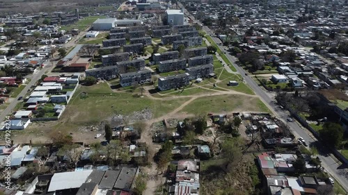 Vista aerea de la ciudad de Montevideo, se ve un complejo habitacional denominado CH67, que linda con los barrios de La Teja, Belveder y Nuevo Paris photo