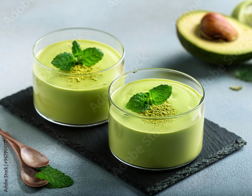 Cream mousse with matcha and avocado