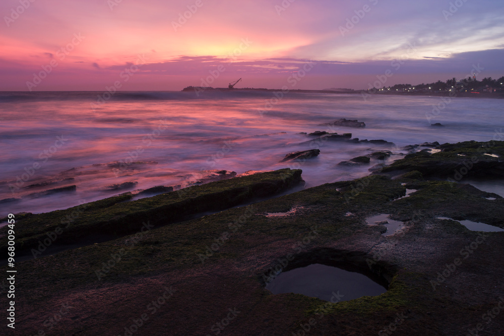 Obraz premium sunset at the beach
