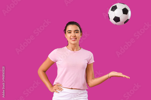 Sporty young woman with soc...