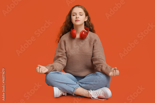 Portrait of relaxed young w...