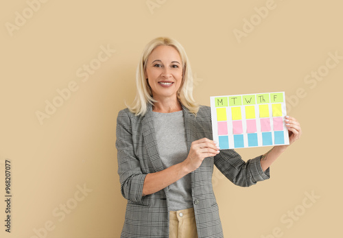 Mature woman with business ...