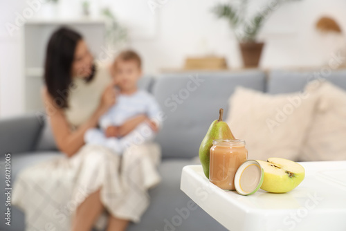 Baby food jar with fresh pe...