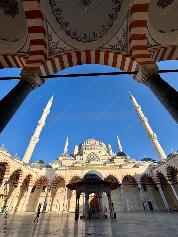 Fototapeta premium Camlica mosque in Istanbul