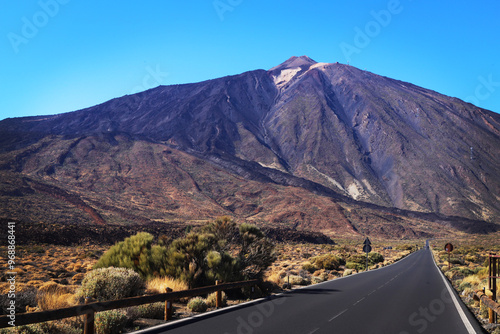 Obraz na płótnie mountain Pico del Teide on Tenerife , Canary Islands, Spain w salonie