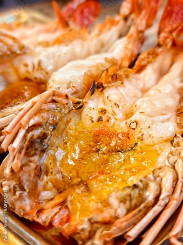 Grilled prawns with juicy fat